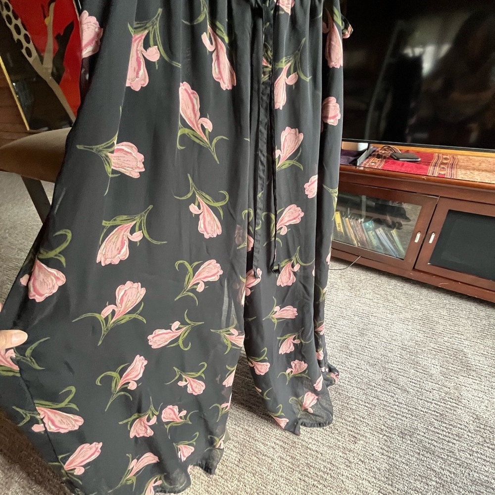Chaus Sport Black Floral Wide-Leg Pants